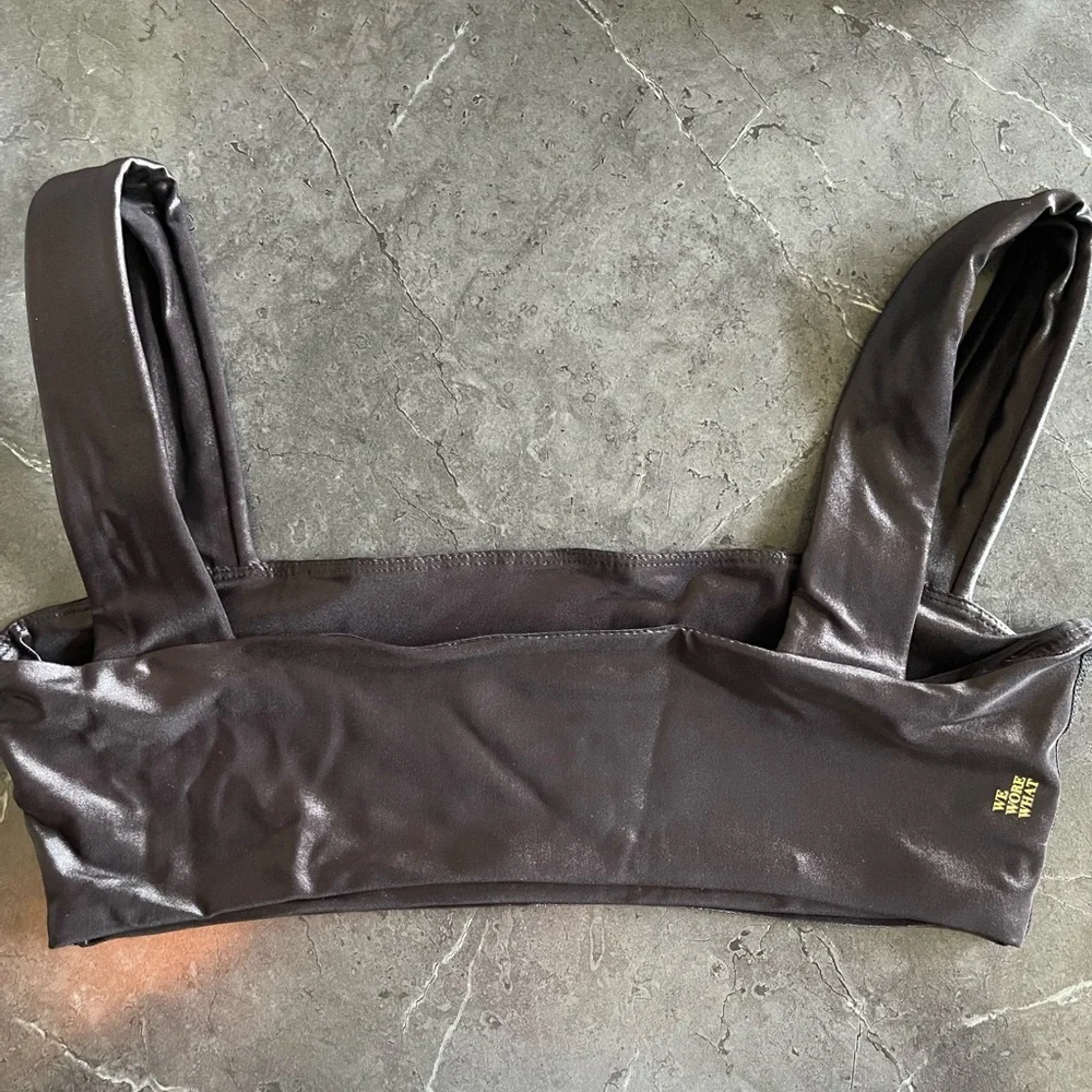 NEW Revolve WeWoreWhat Bandeau Bra Top in Black Shine M - Picture 5 of 6